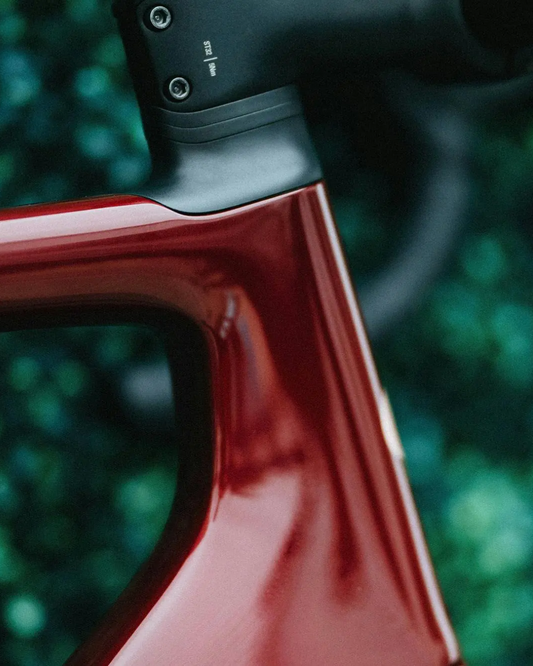 CALEDONIA-5 ULTEGRA DI2 CARMINE SIZE 58